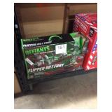 1 CTN DEFIANTS MOTORIZED VEHICLE STUNT SET