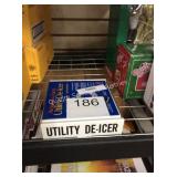 1 LOT UTILITY DE-ICER
