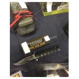 1 LOT TAC FORCE POCKETKNIFE  (DISPLAY)