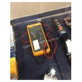 1 LOT FLUKE METER (DISPLAY)