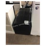 1 LOT STORAGE BENCH W/ OTTOMAN