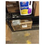 1 CTN SOAP DISPENSERS