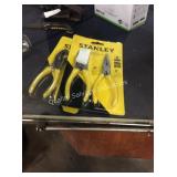1 LOT 2 STANLEY 2PC PLIER SETS (DISPLAY)