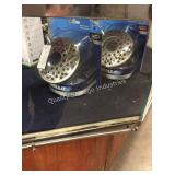 1 LOT 2 PEERLESS SHOWER HEADS (DISPLAY)