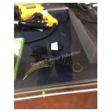 1 LOT KNIFE (DISPLAY)