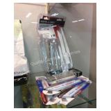 1 LOT ASST RECIPROCATING SAW BLADES (DISPLAY)