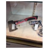 1 LOT TEKTON HATCHET (DISPLAY)
