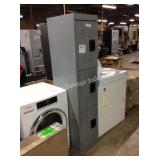 1 LOT METAL LOCKERS