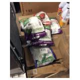 1 LOT LAWN AND GARDEN