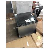 1 LOT AVANTI COMPACT REFRIGERATOR
