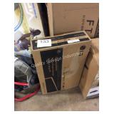 1 LOT LG GAMING MONITOR