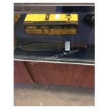 1 LOT BOWIE KNIFE W/ SHAH (DISPLAY)