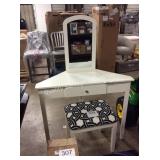 1 LOT VANITY W/ STOOL