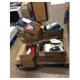 1 SKID STORE MERCHANDISE