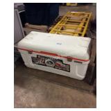 1 LOT IGLOO COOLER