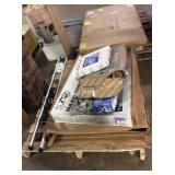 1 SKID STORE MERCHANDISE