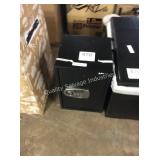 1 LOT DIGITAL SAFE