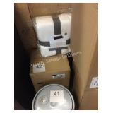 1 CTN QUEEN BLANKETS