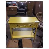 1 LOT ACCENT TABLE