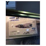 1 LOT DREMEL 8220 ROTARY TOOL KIT (DISPLAY)