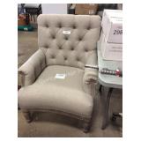 1 LOT ACCENT CHAIR