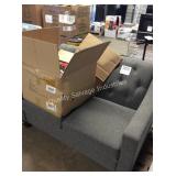 1 LOT LOVE SEAT