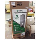 1 LOT AO SMITH 50 GAL GAS WATER HEATER
