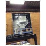 1 LOT SHARK ION ROBOT VAC