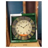 3 CTN OUTDOOR CLOCKS