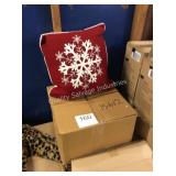 3 CTN ACCENT PILLOWS