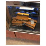 1 LOT DIRACELL DBL AA BATTERIES  (DISPLAY)