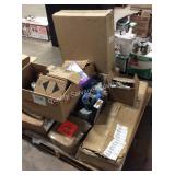 1 SKID STORE MERCHANDISE