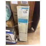 1 LOT GARMENT RACK