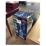 1 CTN BISSELL CROSSWAVE VACUUM