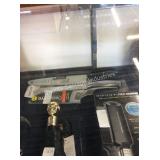 1 LOT KITCHEN KNIVES (DISPLAY)