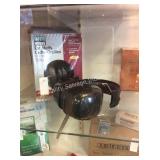 1 LOT SSAFETY EAR MUFFS (DISPLAY)