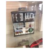 1 LOT DREMEL 110PC ACCESSORY SET (DISPLAY)