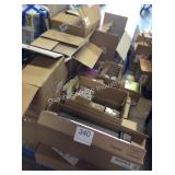 1 SKID STORE MERCHANDISE