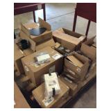 1 SKID STORE MERCHANDISE