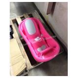 1 LOT INFANT BATH TUB