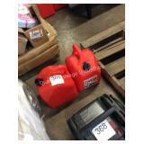 1 LOT (2) 5 GAL GAS CANS