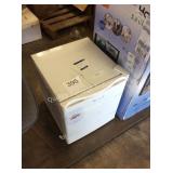 1 LOT EMERSON COMPACT REFRIGERATOR