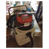 1 LOT CLARKE WET/DRY VAC