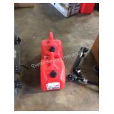 1 LOT (2) 5 GAL GAS CANS
