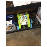 1 LOT ACTIVITY WALKER