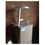 1 LOT 3 WOOD STOOLS