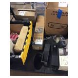 1 LOT FLUORESCENT LIGHT