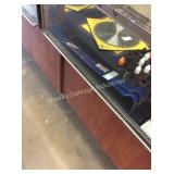 1 LOT 2 VAUGHAN PRY BARS (DISPLAY)