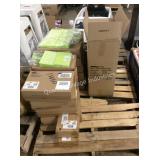 1 SKID GIFT BAGS AND BOXES