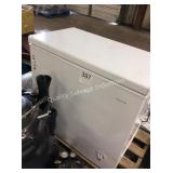 1 LOT FRIGIDAIRE CHEST FREEZER